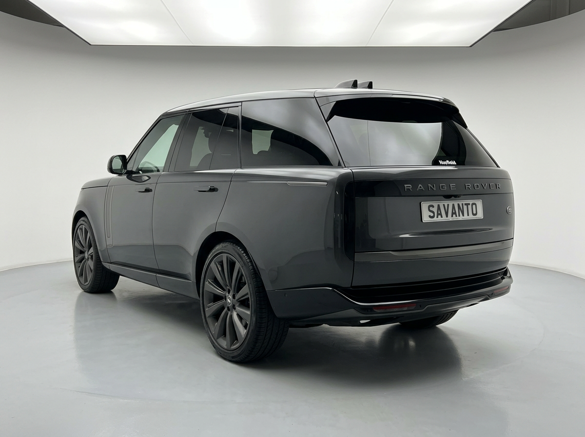 Land Rover Range Rover — 4.4 P615 V8 SV Auto 4WD Euro 6 (s/s) 5dr — 0–60 mph in 4.3 seconds, four wheel drive, Euro 6 compliant