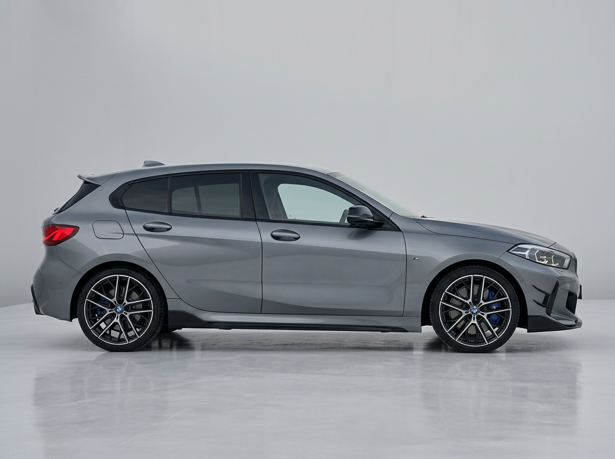 BMW 1 Series — 2.0 M135i Auto xDrive Euro 6 (s/s) 5dr — An absolutely massive spec car, with almost every available option including a full genuine BMW supplied and fitted M Performance Aerodynamic kit and full M Performance exhaust system with carbon fibre rear tailpipes